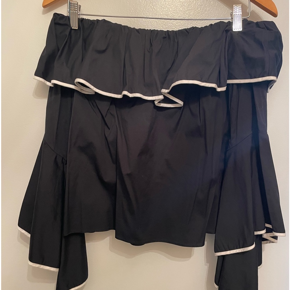 ZARA BASIC Black ruffle off-shoulder bell-sleeve top w/ white piping size M